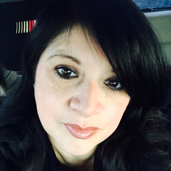 Meet your Posher, Irene - Picture 1 of 1